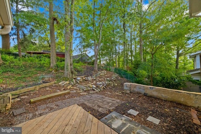 Building Photo - 210 Lastner Ln