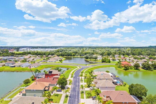 Building Photo - 31022 Bridgegate Dr