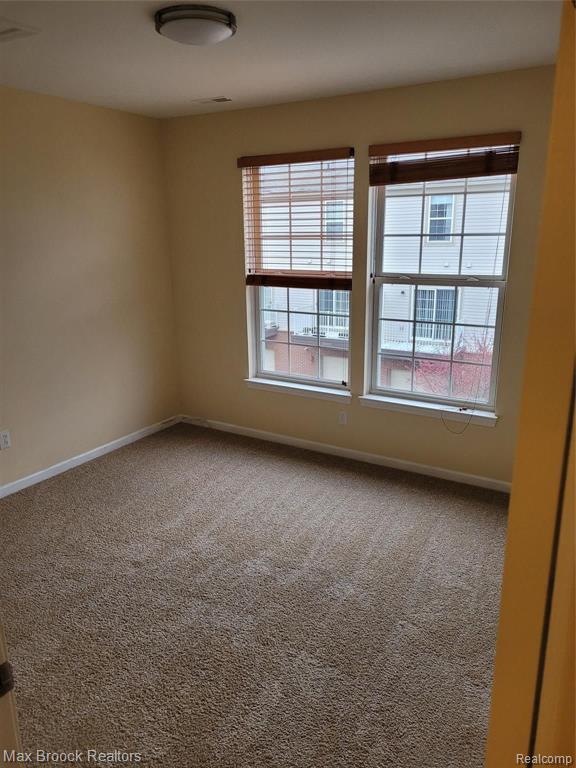 Building Photo - 28017 Hopkins Dr