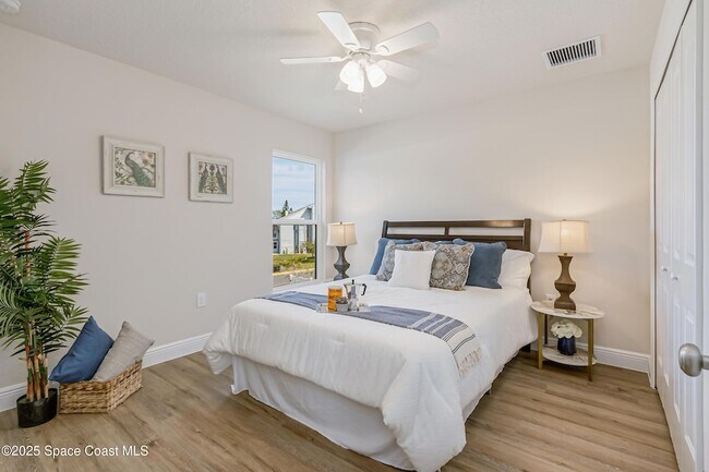 Building Photo - 187 Hidden Woods Pl