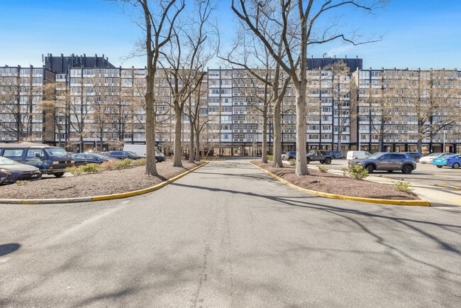 Building Photo - 1311 Delaware Ave SW