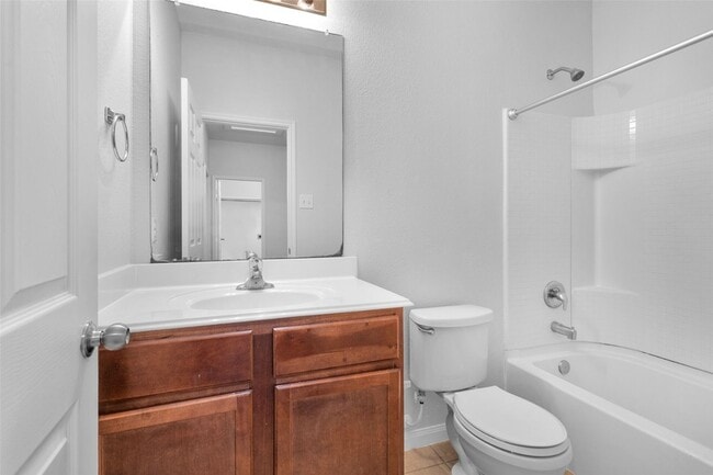 Building Photo - 30831 W Lost Creek Blvd