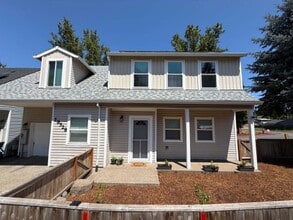 Building Photo - 18528 SW Mcclarey Dr