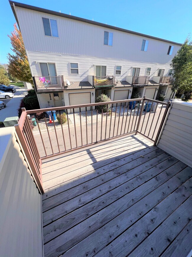 Building Photo - 8834 W Pine Valley Ln