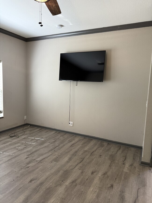 Building Photo - 14162 Hwy P