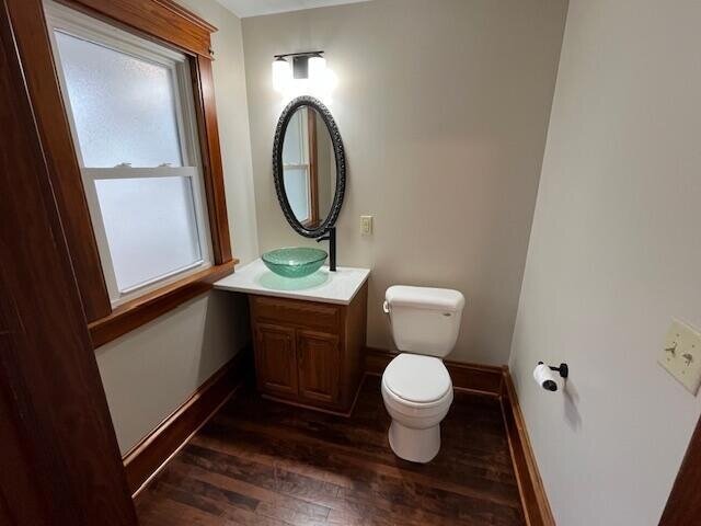 Building Photo - 99 Robert St