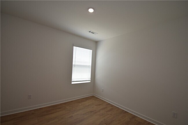 Building Photo - 557 Colorado St