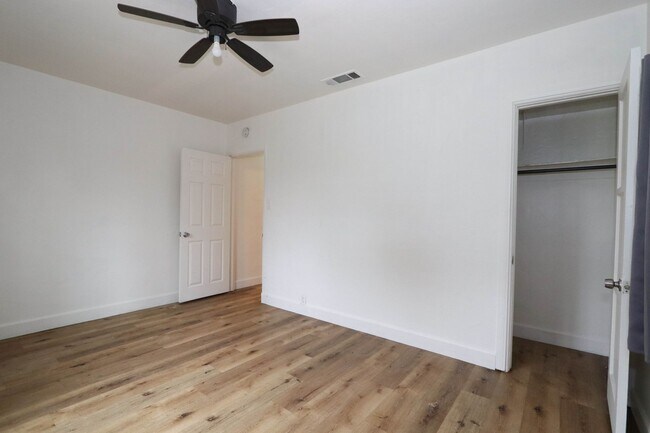 Building Photo - JV3701 RUBS