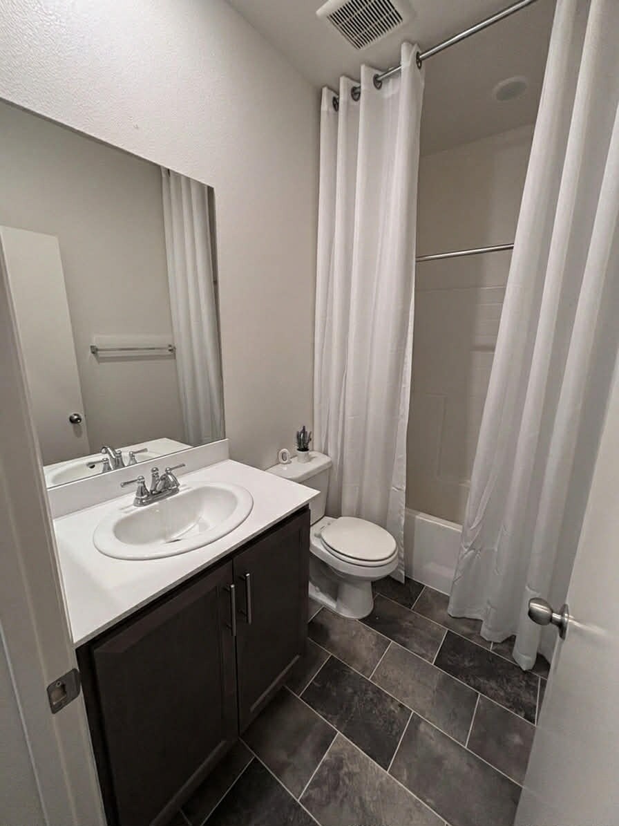 Building Photo - 3421 Andrew Ave