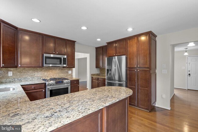 Building Photo - 1119 Halesworth Dr