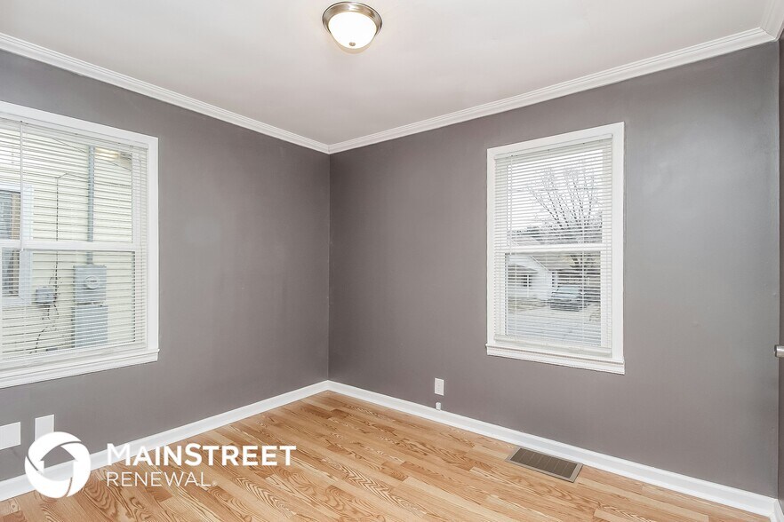 Building Photo - 1928 2nd Ave