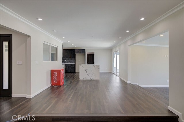 Building Photo - 10920 Garden Grove Ave