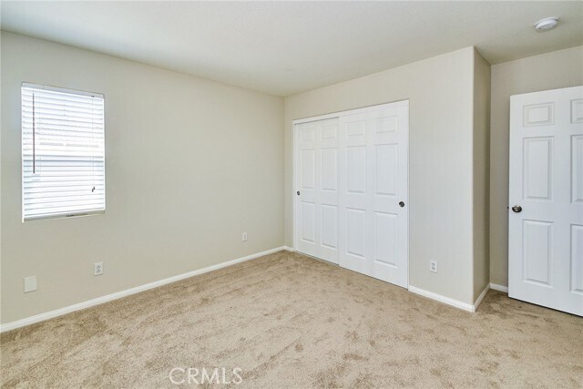 Building Photo - 1213 Sandy NK