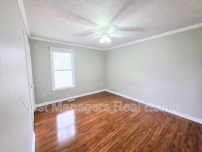 Building Photo - 7320 Avila Dr