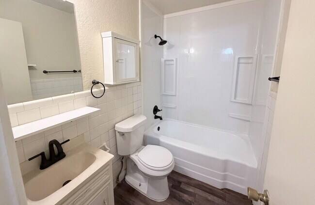 Building Photo - 2113 S Loop 289