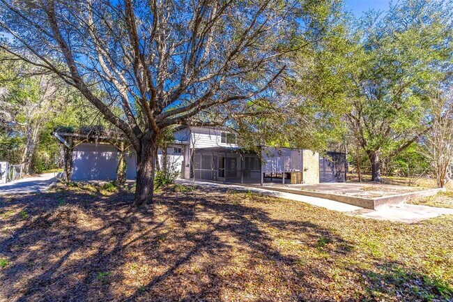 Building Photo - 16880 SE 63rd Ln