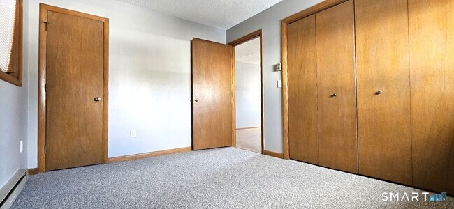 Building Photo - 482 East St