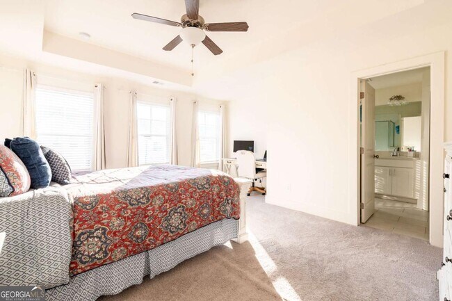 Building Photo - 46 Cannondale Dr