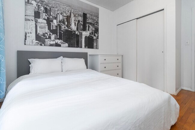 Building Photo - 1213 Park Ave