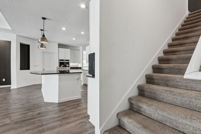 Building Photo - Spacious 5-Bedroom Home with Office, Den & Included Electric!