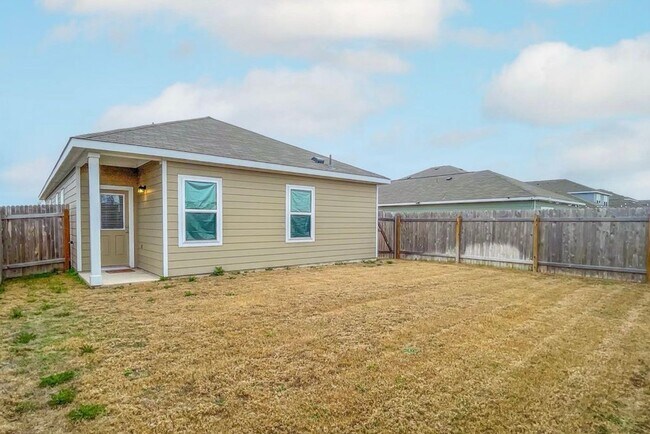 Building Photo - 511 Redfish Ln