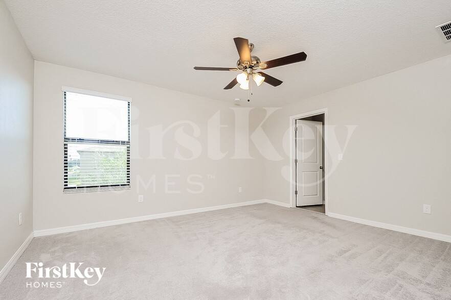 Building Photo - 12702 Hampton Hill Dr