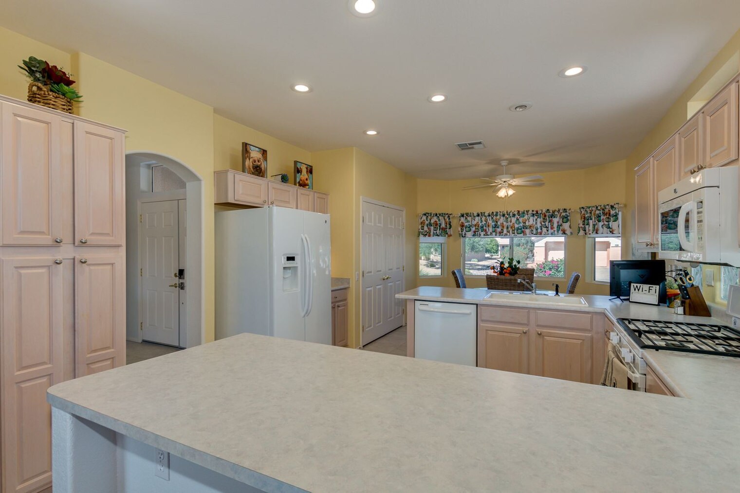 Building Photo - 15349 W Ganado Dr