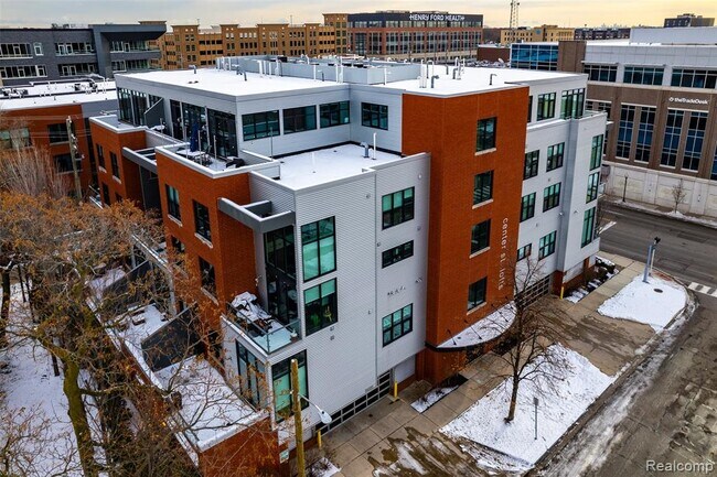 Building Photo - 100 N Center St