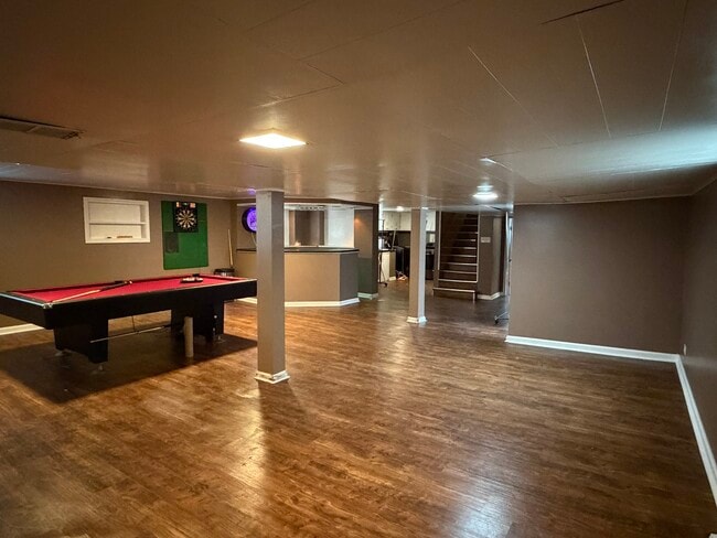 Building Photo - 8201 S Homan Ave