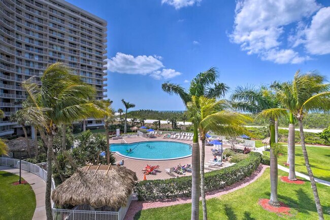 Building Photo - 320 Seaview Ct