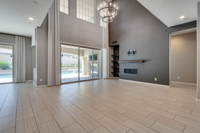 Building Photo - Stunning Summerlin Rental on Private Cul-d...