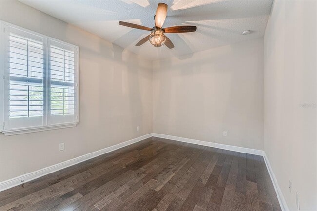Building Photo - 213 S Westland Ave