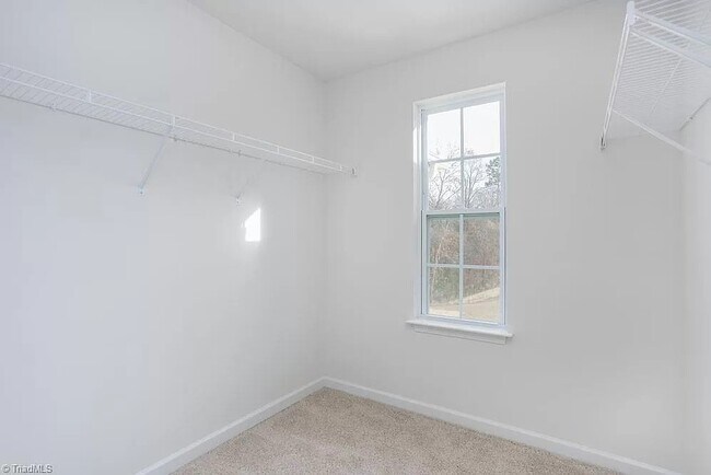 Building Photo - 1154 Evelynnview Ln