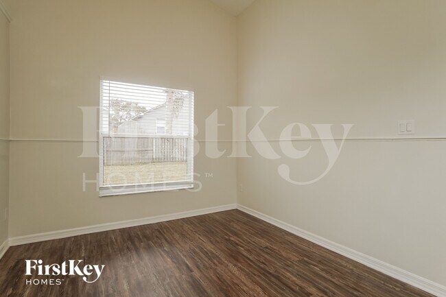 Building Photo - 13207 Chattanooga Ln