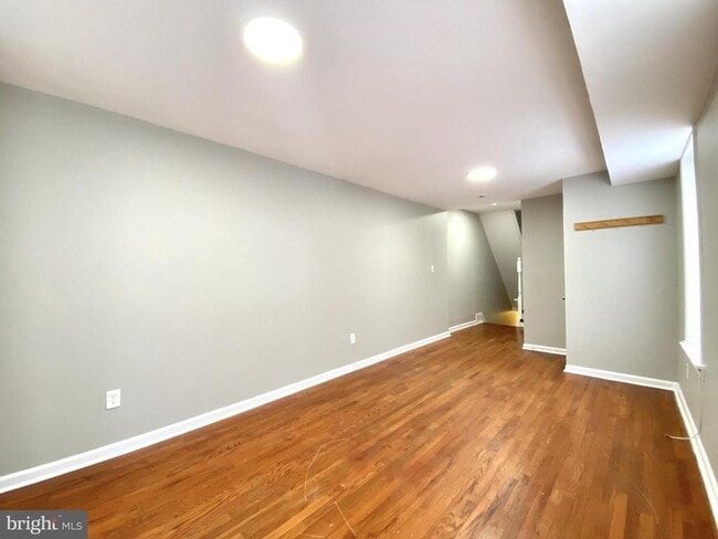 Building Photo - 1504 Willington St
