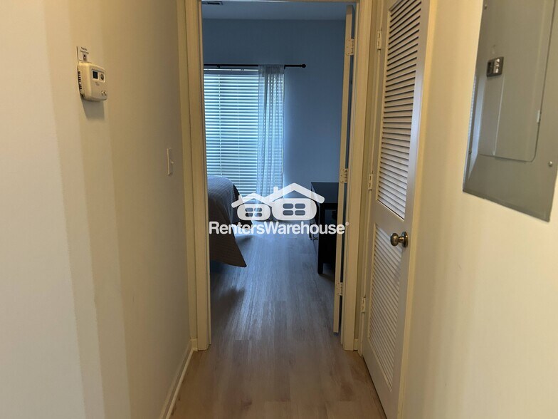 Building Photo - 1241 Strassner Dr