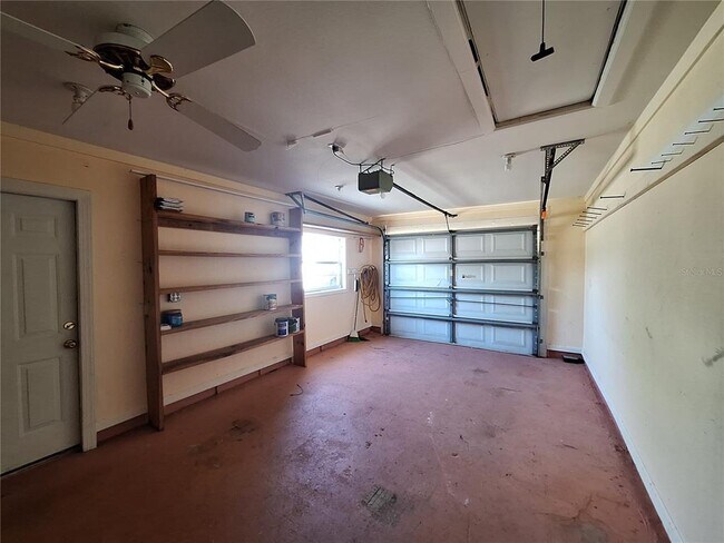 Building Photo - 22191 New Rochelle Ave