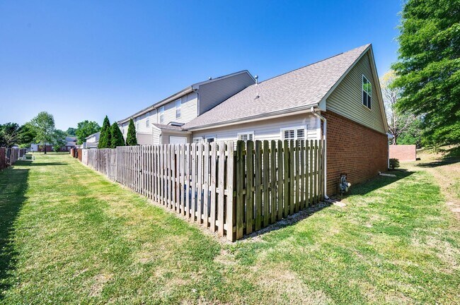 Building Photo - 3BR/2BA Home in Franklin