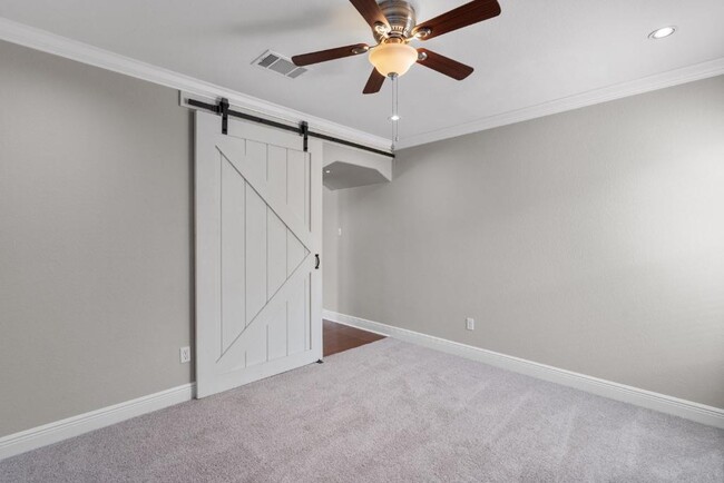 Building Photo - 3417 Savage Springs Dr