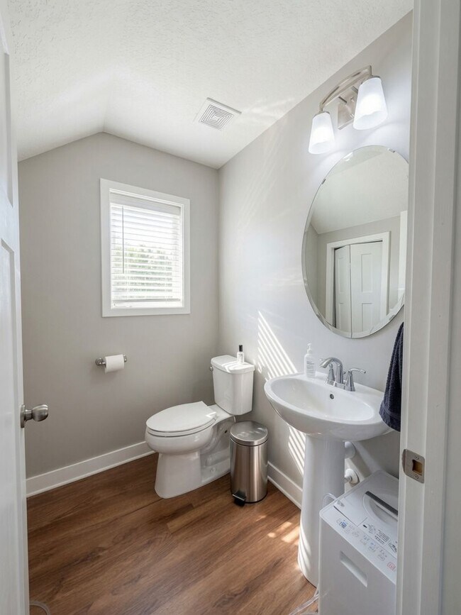 Building Photo - 4782 Martingale Dr