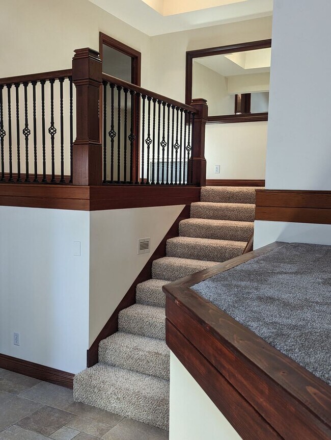 Building Photo - Luxury 5 Bedroom Home in Palo Verde Ranch