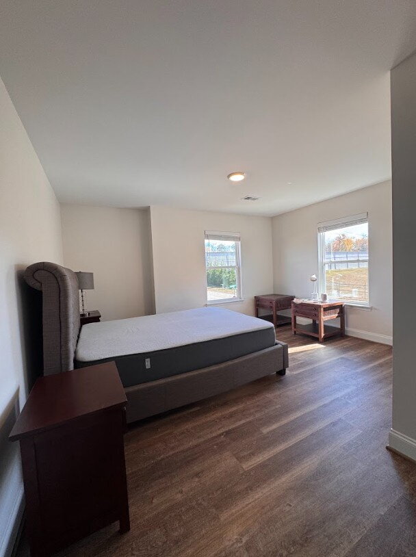 Building Photo - Ask us how to get FREE RENT!