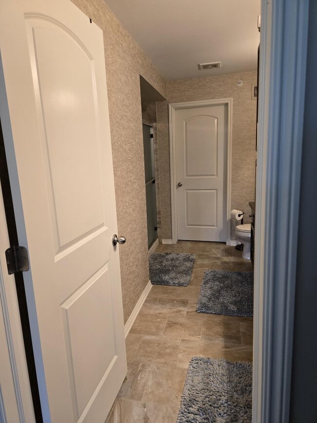 Building Photo - 45762 S Stonewood Rd