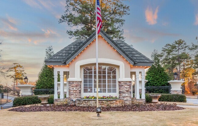 Building Photo - 9300 Greythorne Way