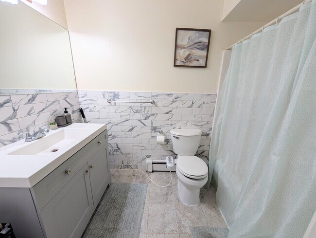 Building Photo - 125 Riverview Ct