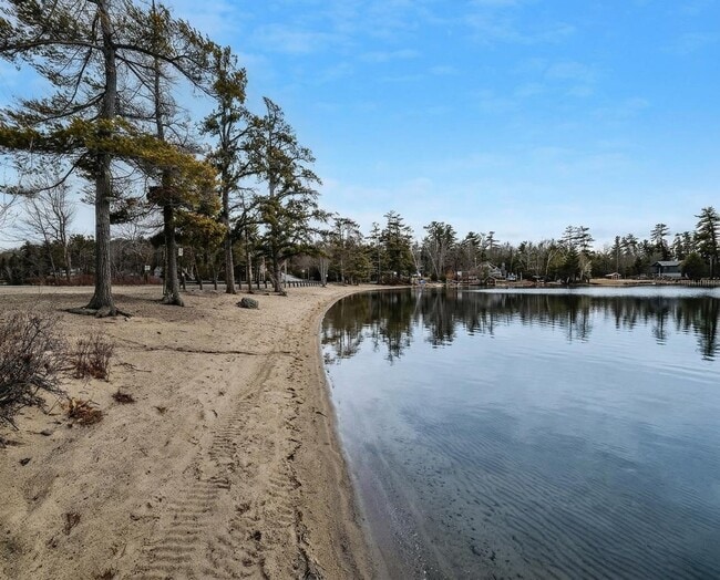 Building Photo - 3 Tanglewood Shores Rd