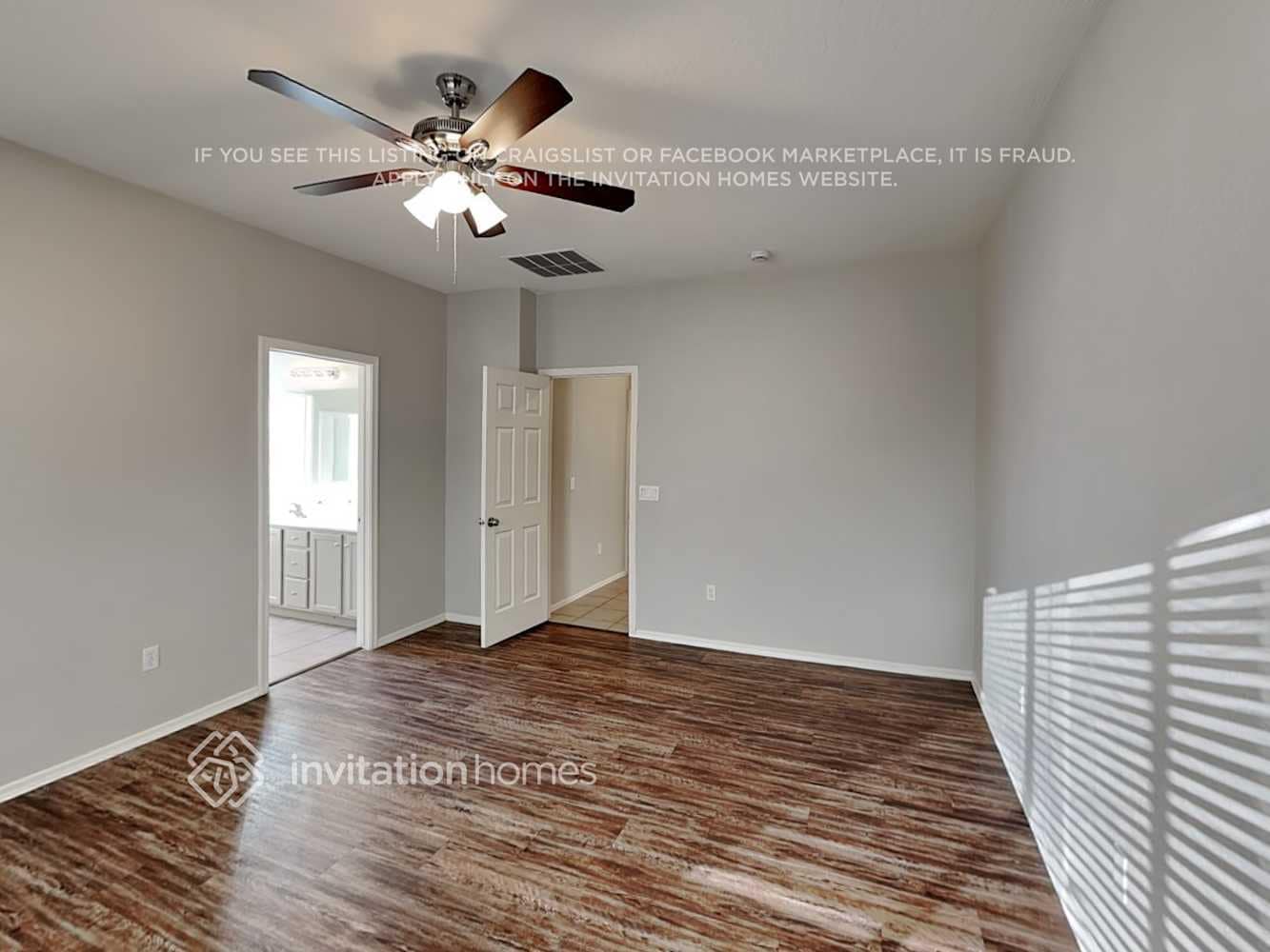 Building Photo - 14913 N 153rd Ave