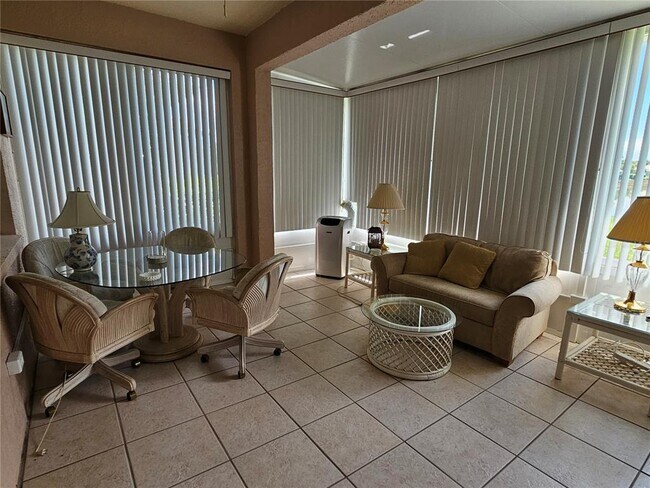 Building Photo - 739 Tremont Greens Ln