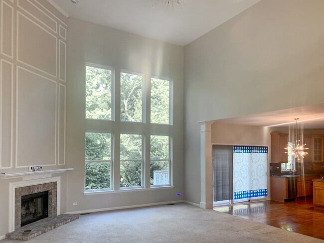 Building Photo - 942 Blue Ridge Dr