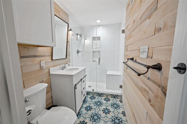 Building Photo - 1708 Ski Slope Dr